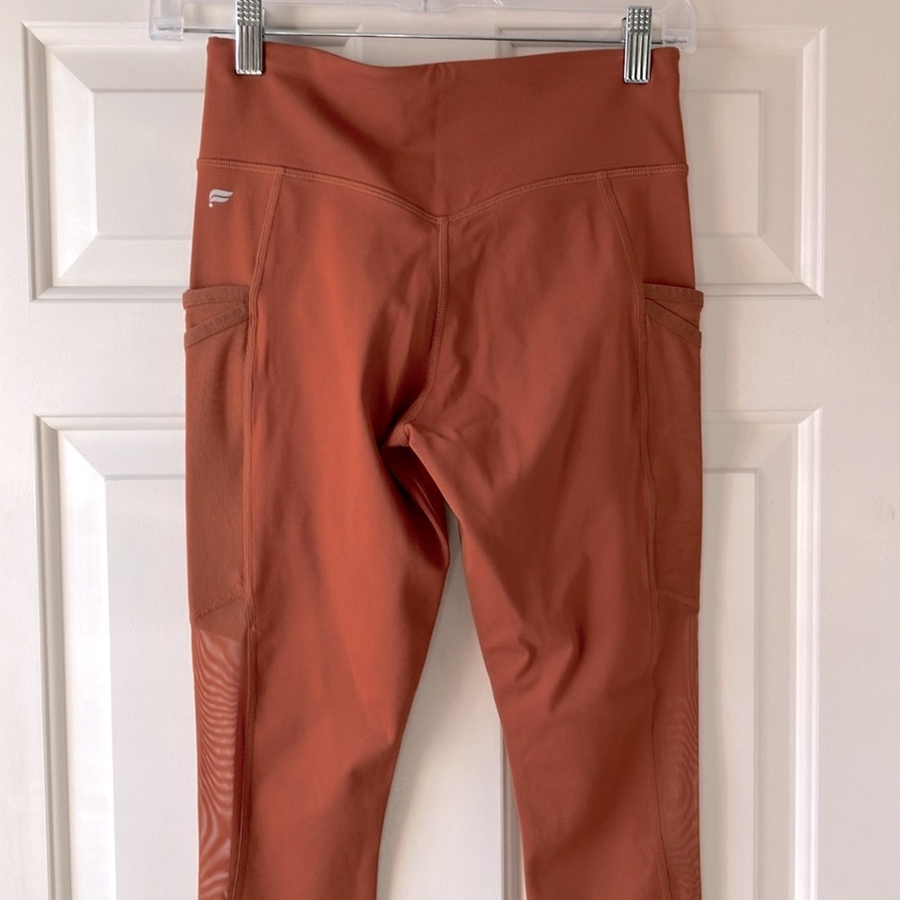 Fabletics Trinity Motion365® Mid-Rise 7/8 Legging Rust Size S  NWT - Picture 9 of 12